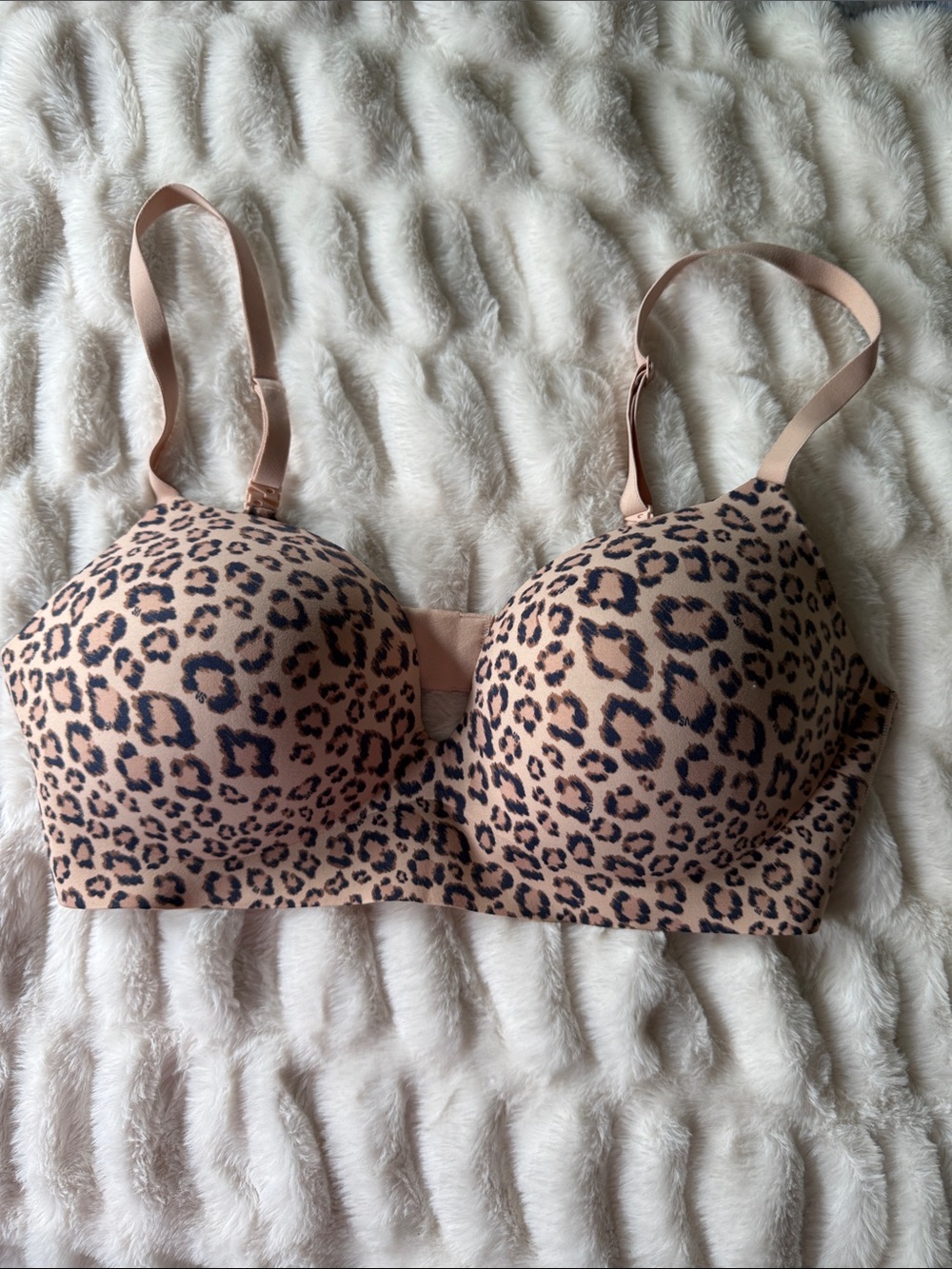 Victoria's Secret Leopard Print Padded No Wire Bra Size 38C